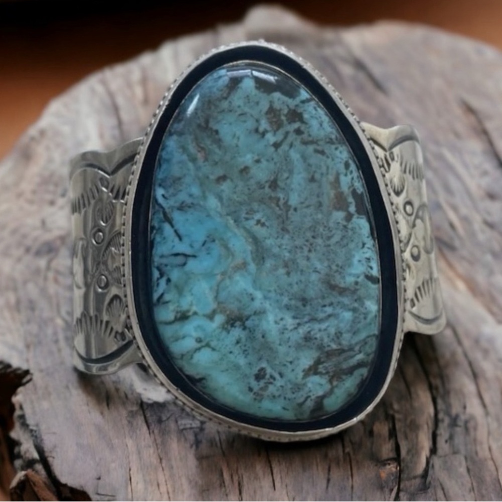 Chimney Butte .925 Sterling Silver Turquoise cuff Native American Indian Jewelry